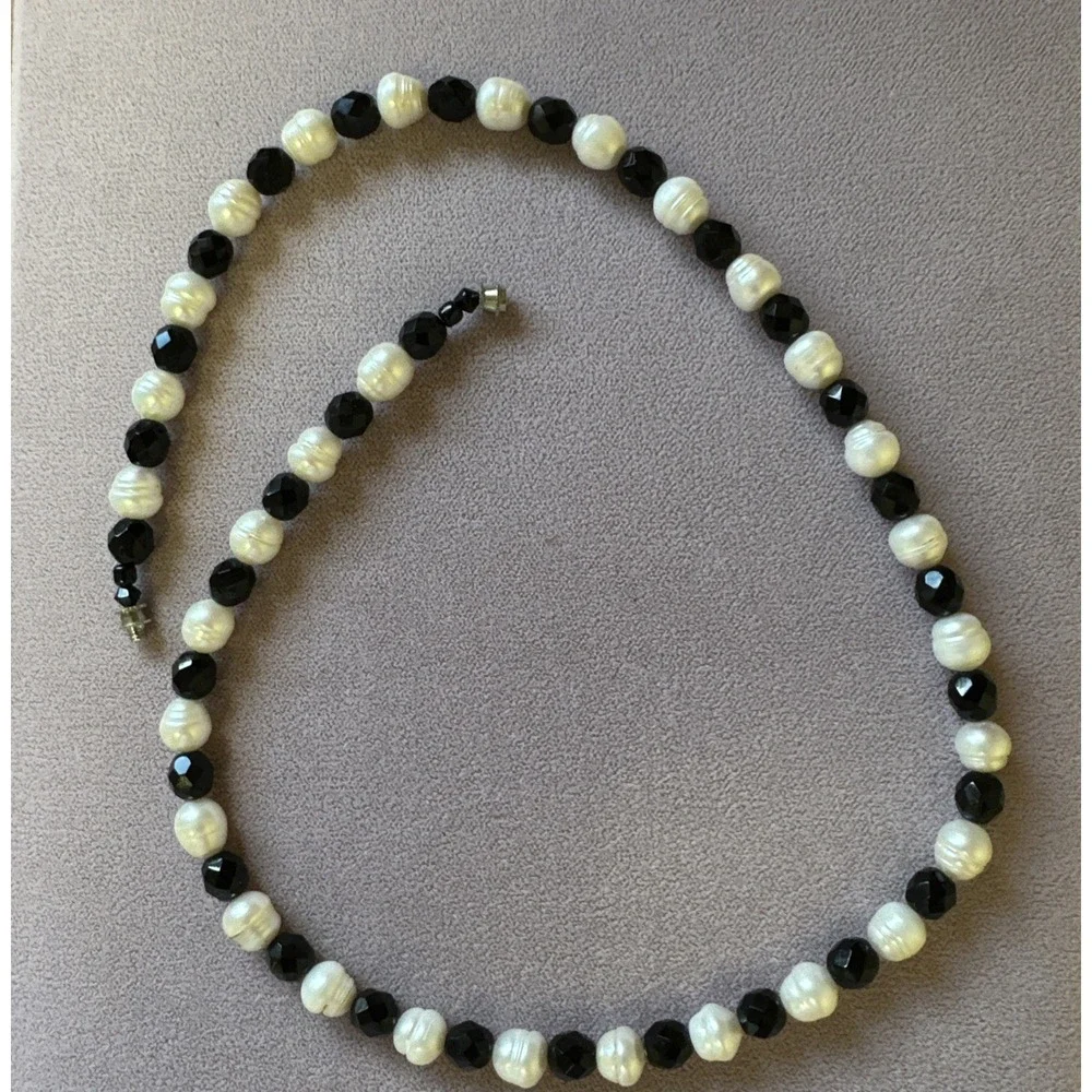 Beaded Pearls Black Glass Barrel Clasp VTG 21